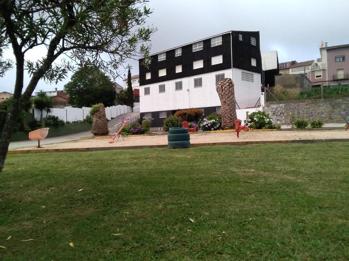 Apartamentos Blanco Y Negro A Guarda Eksteriør bilde
