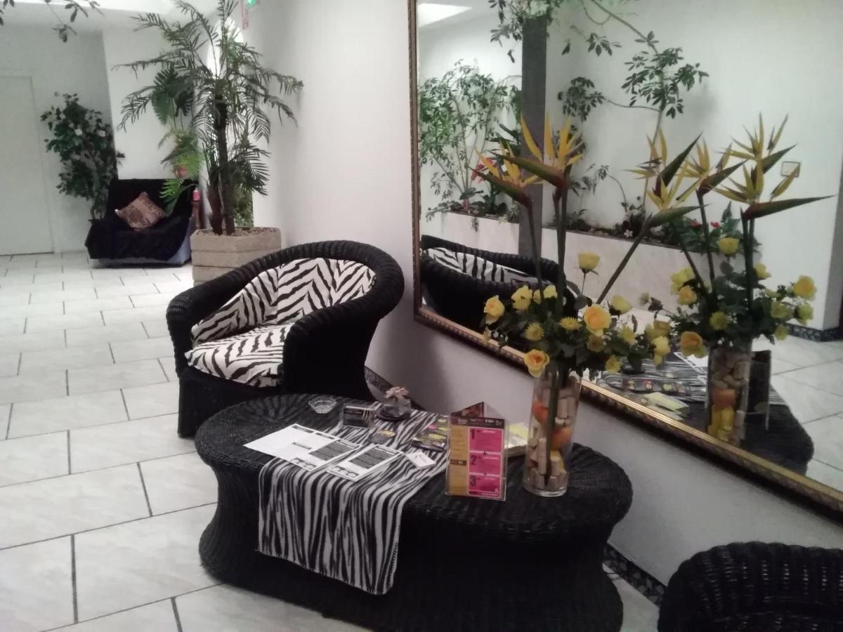 Apartamentos Blanco Y Negro A Guarda Eksteriør bilde
