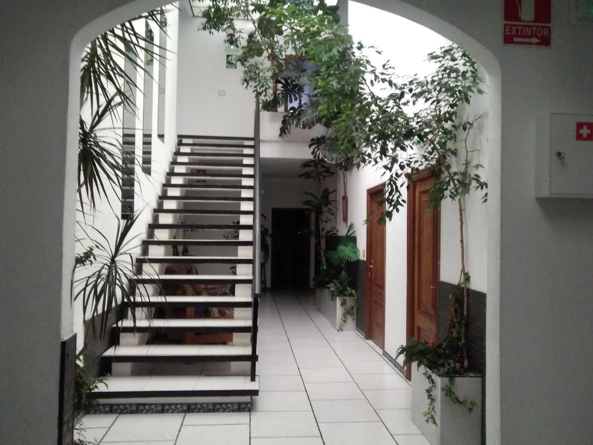 Apartamentos Blanco Y Negro A Guarda Eksteriør bilde