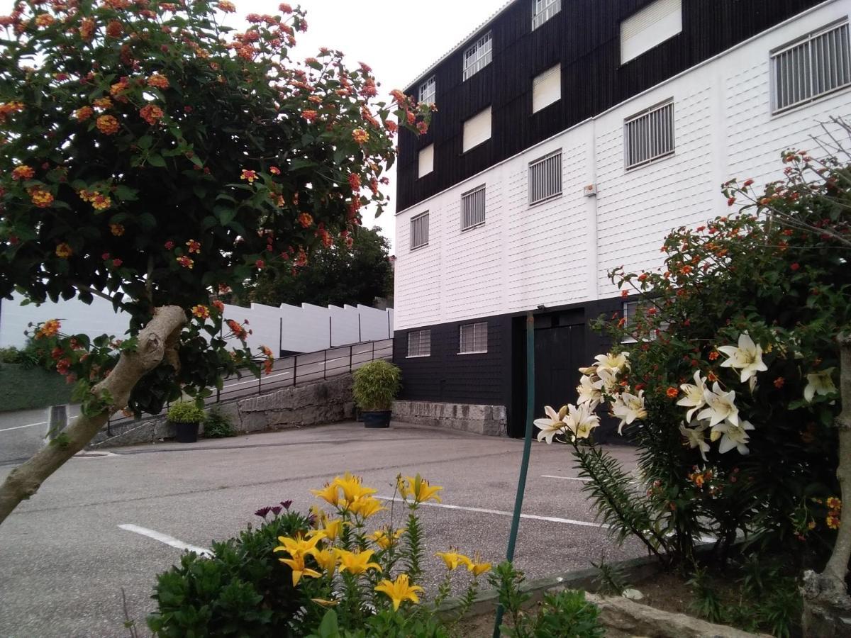Apartamentos Blanco Y Negro A Guarda Eksteriør bilde