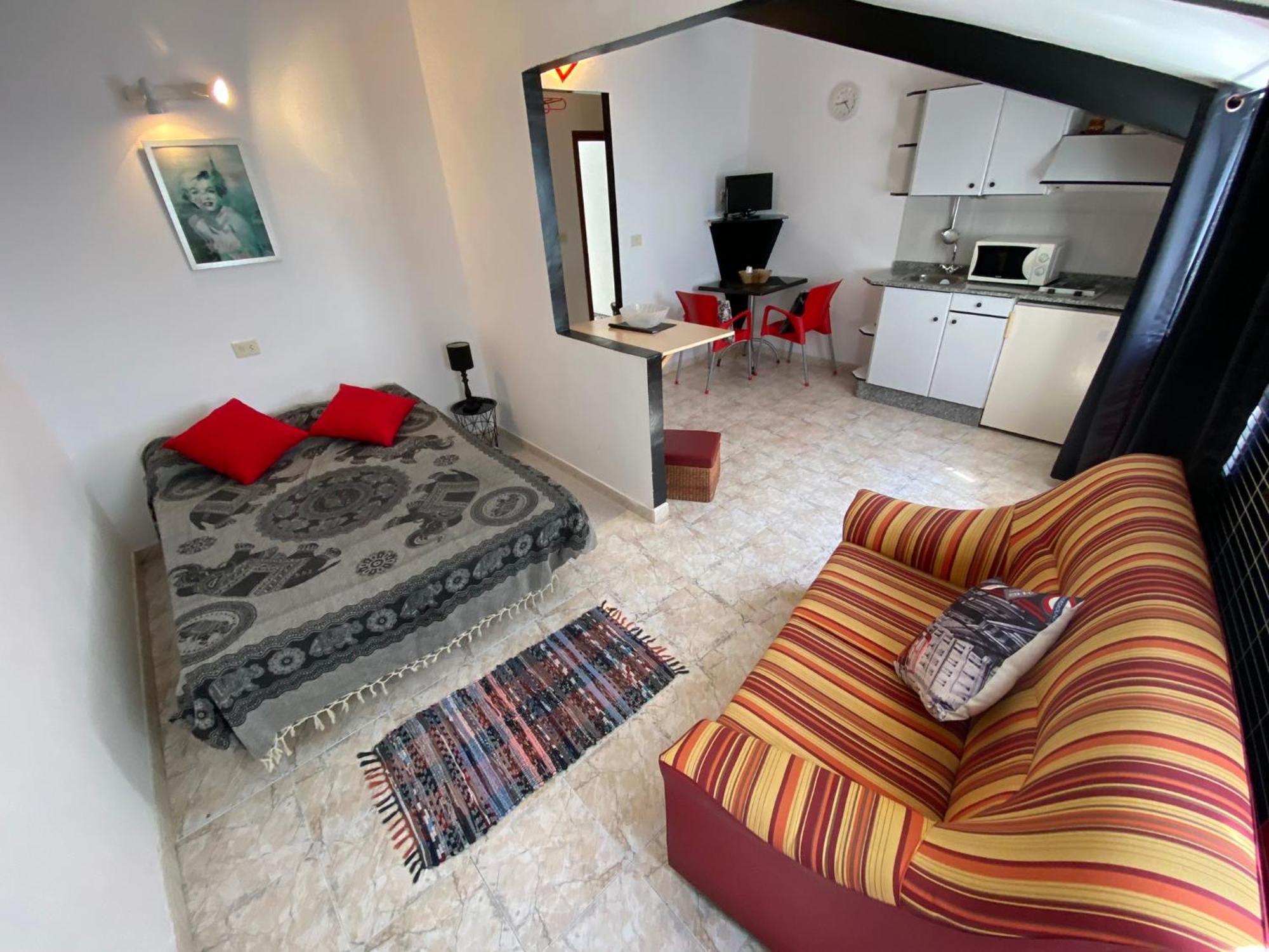 Apartamentos Blanco Y Negro A Guarda Eksteriør bilde